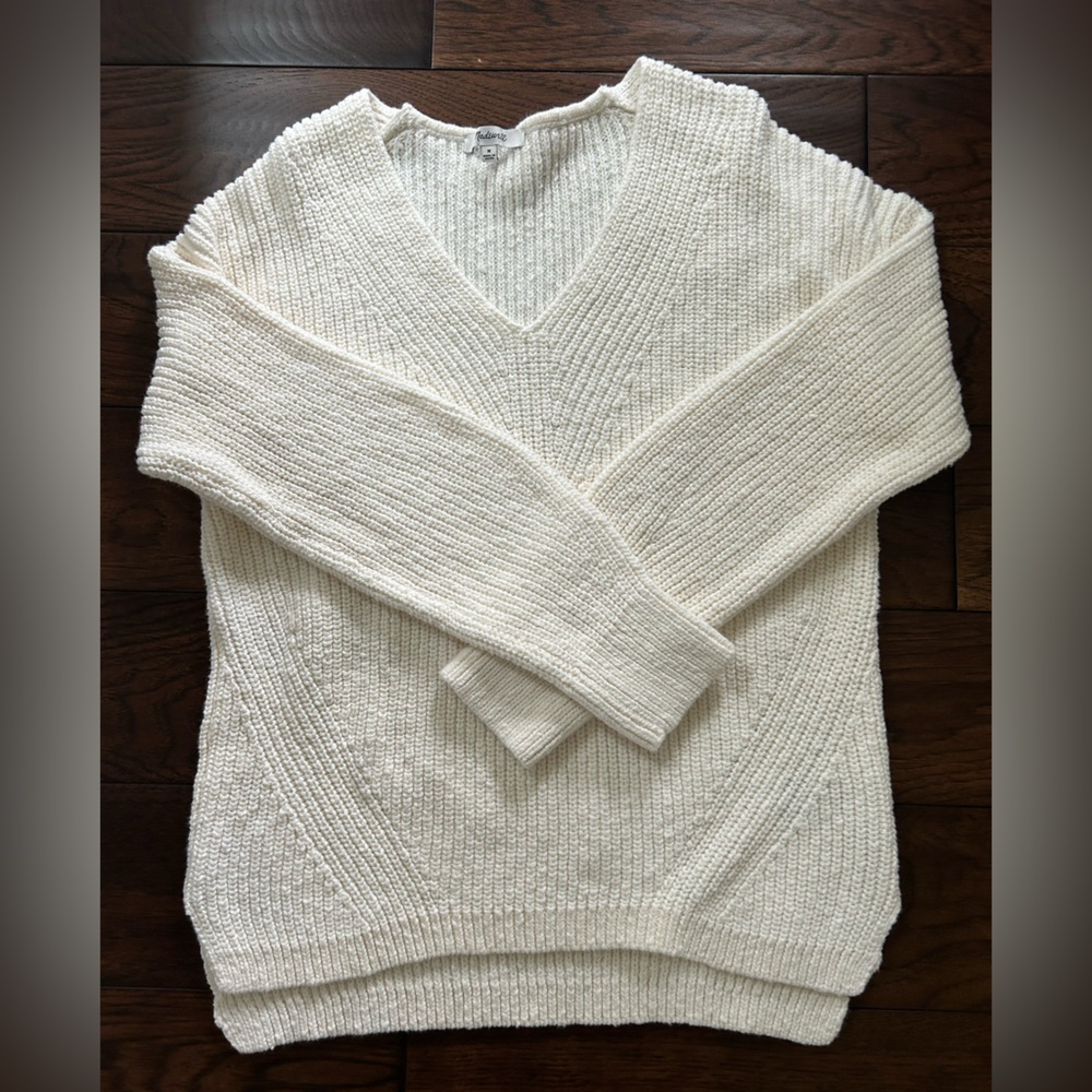 Madewell Cream V-Neck Sweater - NWOT